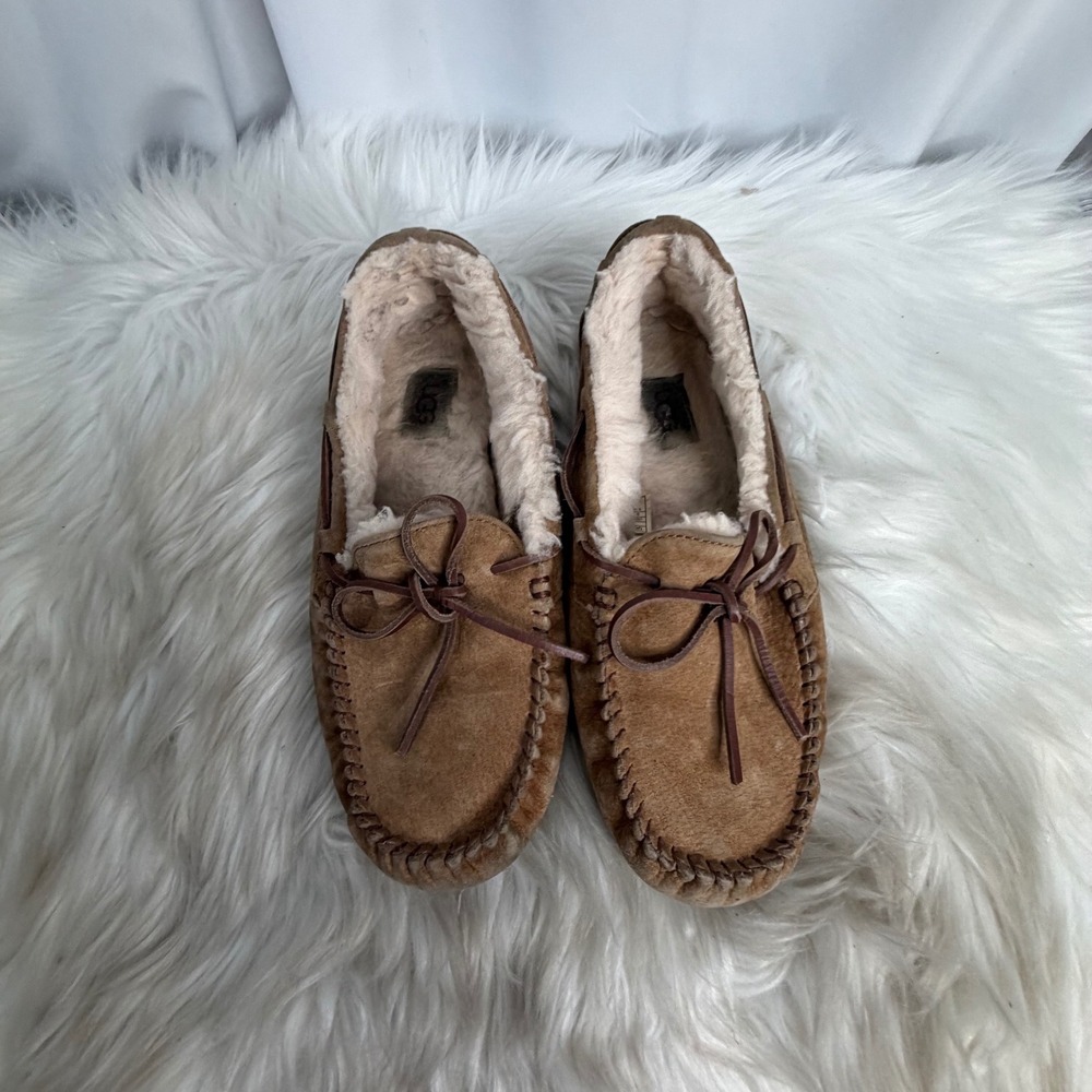 UGG Dakota Chestnut Suede Moccasin Slippers 5612 Size 9
